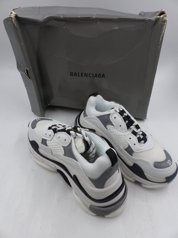 BALENCIAGA TRIPLE S SNEAKERS IN WHITE/GREY WMNS 7 SZ 37 EUR | MDG Sales, LLC