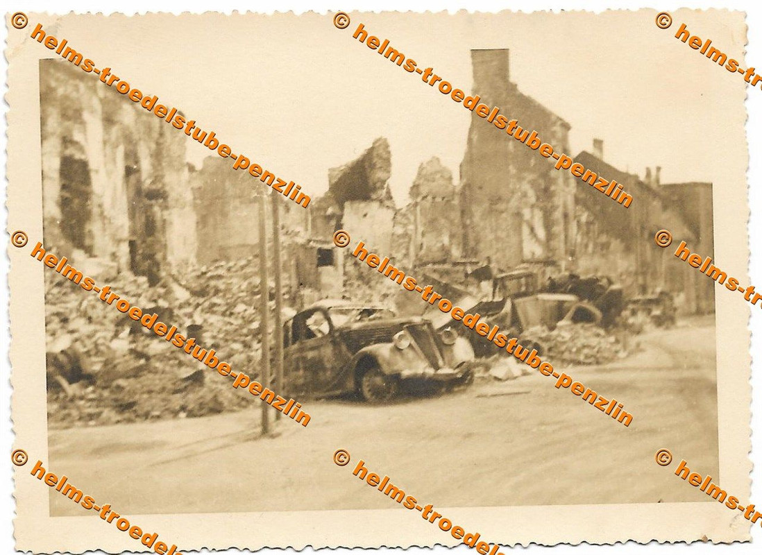 Orig.Foto,Fahrzeug,PKW,zerstörung in Frankreich,