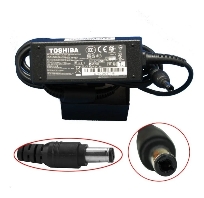 Cargador Toshiba Vista Trasera