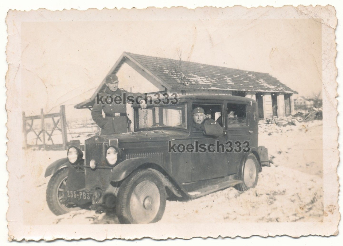 Foto Fiat PKW Wehrmacht Beute französisches Kfz 