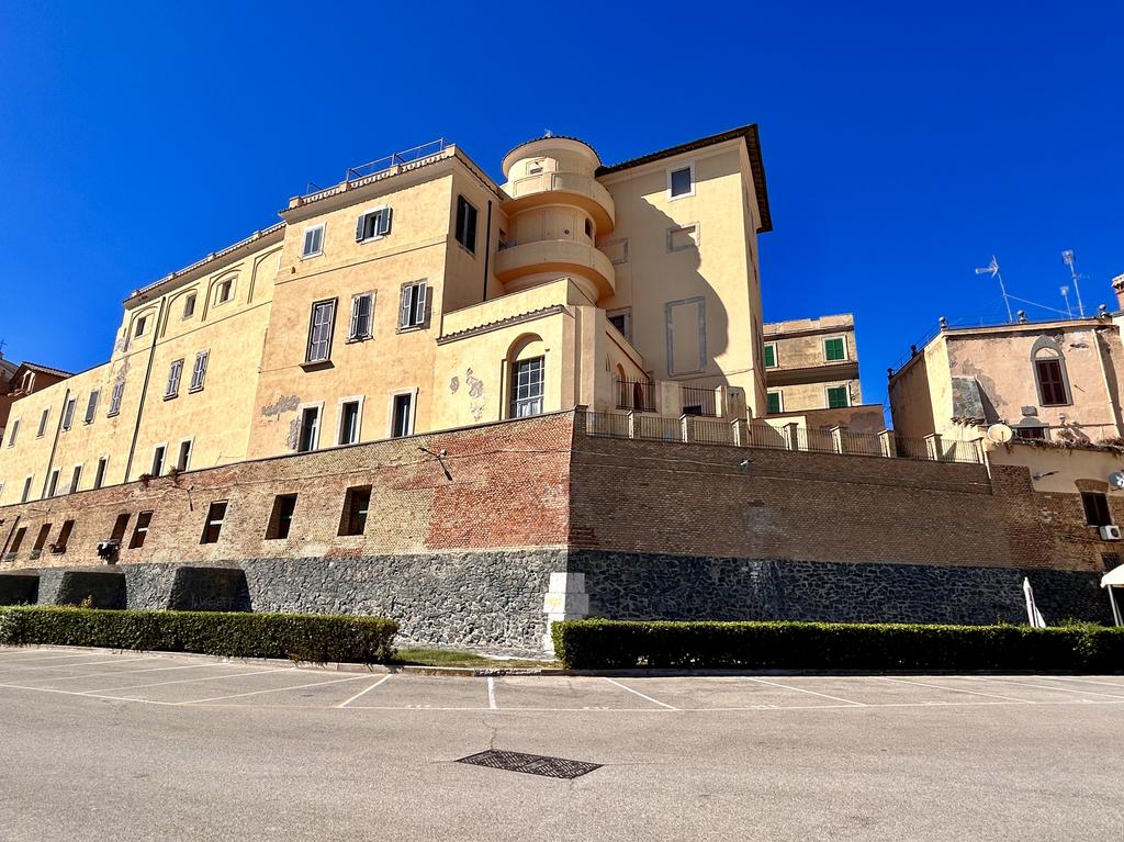 Жаркий сентябрь на побережье Тирренского моря. Жаркий сентябрь на побережье Тирренского моря.