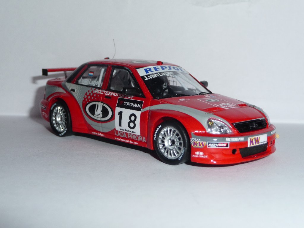 Lada Priora Sport (2)