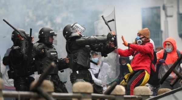 Represión en Colombia Represión en Colombia