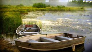 Thơ hoạ Nguyễn Thành Sáng & Tam Muội (1097) Lake-boats-reed-in-misty-morning-background-HD-quality-desktop-w