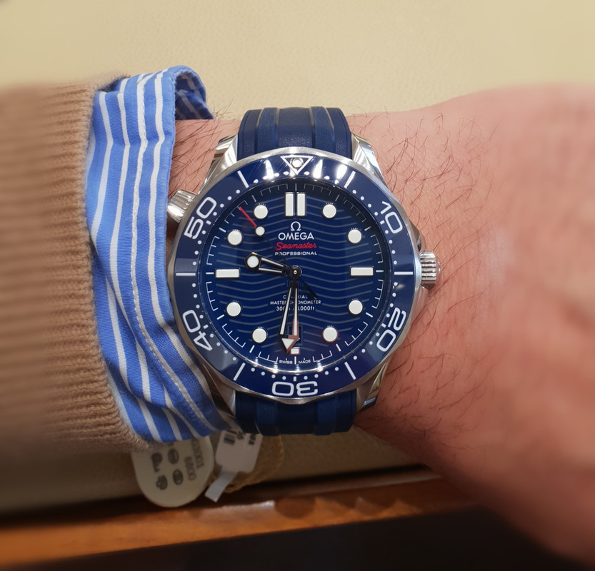 E1DAB986-F8F1-4A57-8307-68D977021E5B