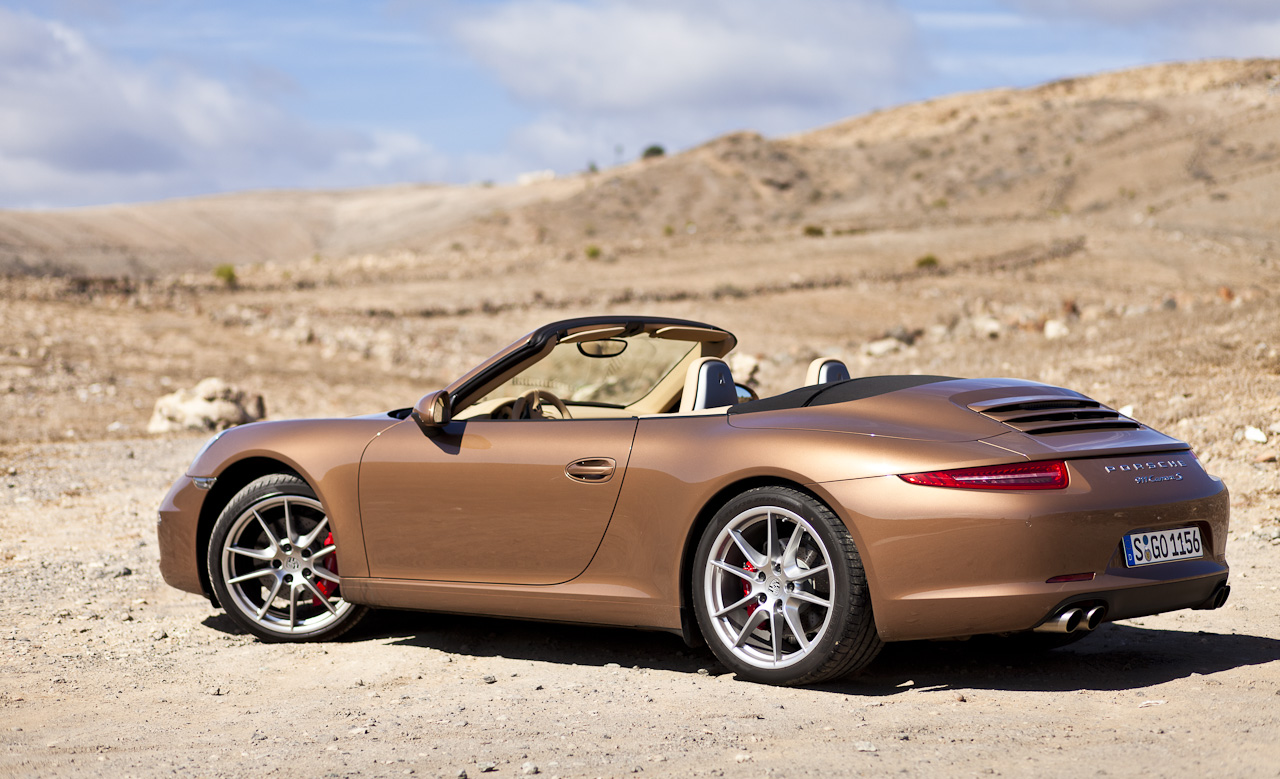 Sand Beige vs Natural Brown . - 6SpeedOnline - Porsche Forum