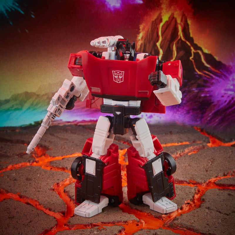 Kingdom-Battle-Across-Time-Collection-Deluxe-WFC-K42-Sideswipe-Maximal-Skywarp-13