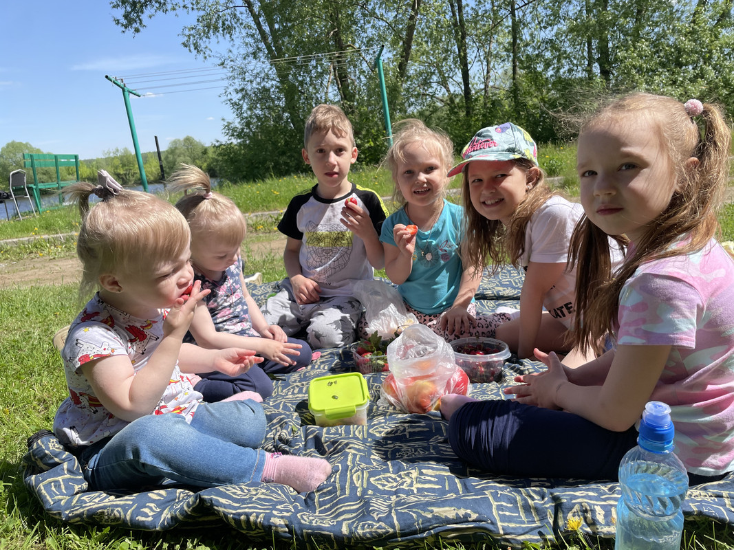 97AED515-6FEA-45F8-8847-81E302853045