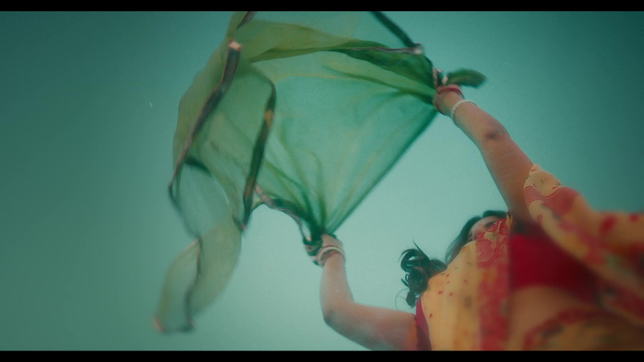 vlcsnap-2025-04-16-22h56m50s990