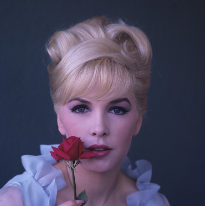 Stella_Stevens_c09