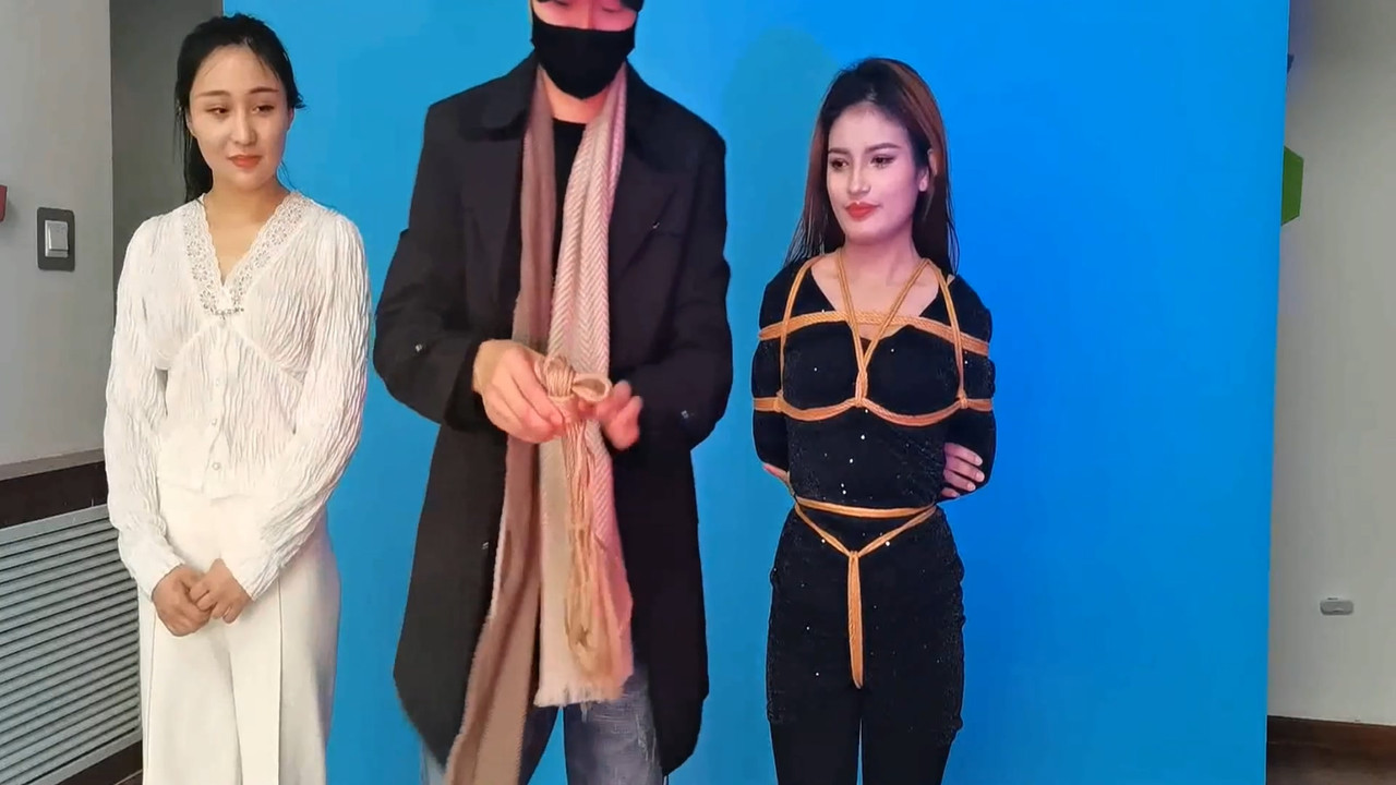 一绳所爱 外籍洋洋和外籍洋洋猜字游戏和.mp4_20220406_090359.598