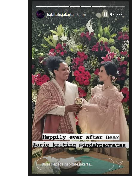 Arie Kriting dan Indah Permatasari di hari pernikahannya