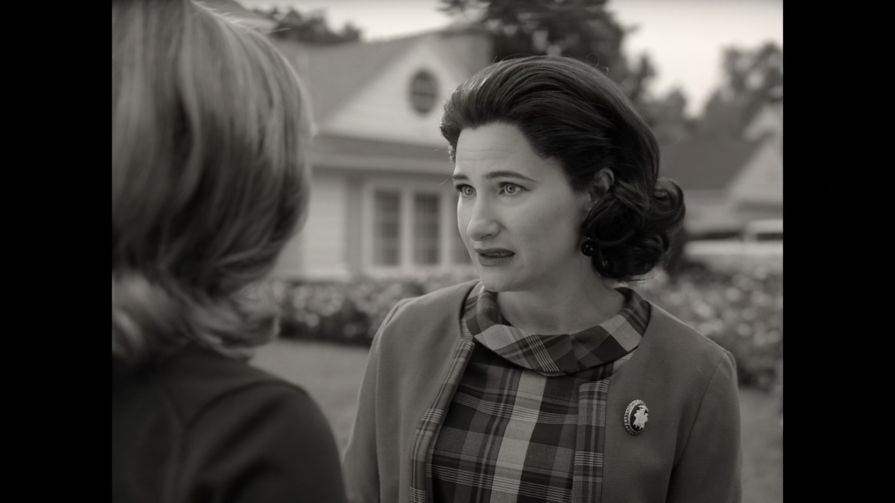 WandaVision.S01E02.Don't.Touch.That.Dial.1080p.10bit.DSNP.WEB-DL.DDP5.1.HEVC-Vyndros.mkv_snapshot_09