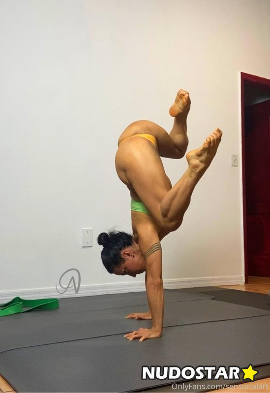 sensorialart_nude_leaks_nudostar.com_002