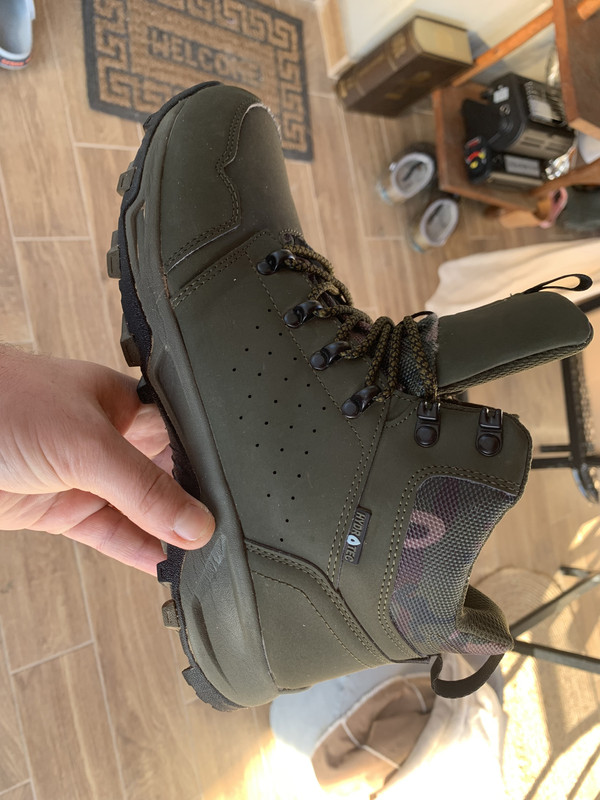 EC7356AC-A79D-4688-8C64-3A5096133920