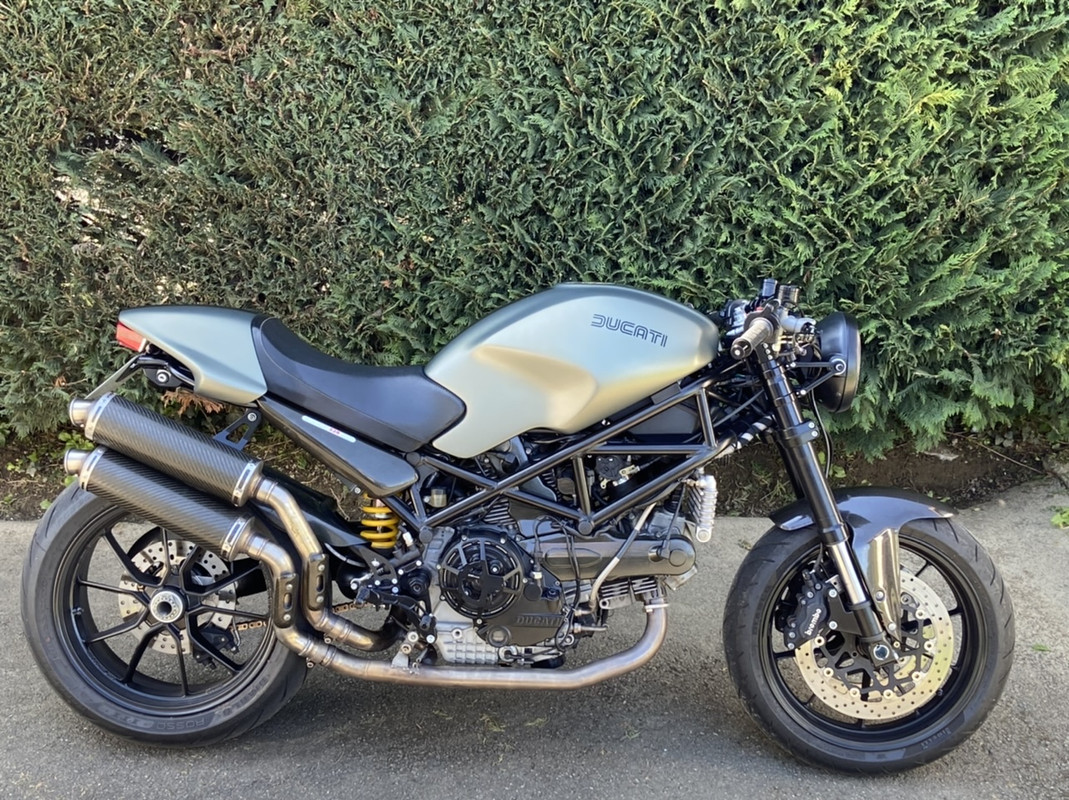 E5663F76-889B-4131-9460-A49777060FCA