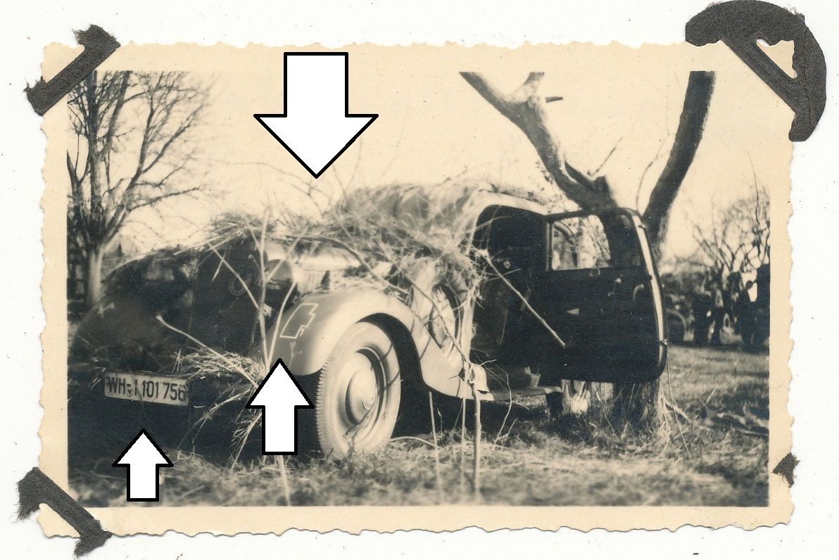 FRONTEINSATZ SOLDAT VOR GETARNTEN PKW KÜBELWAGEN