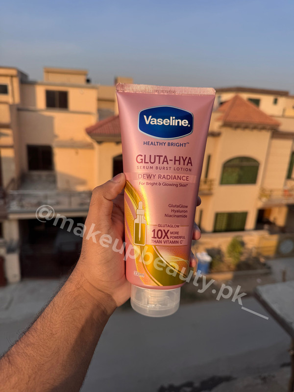 Vaseline Gluta-Hya Dewy Radiance Serum Burst Lotion 330 ML Full size.