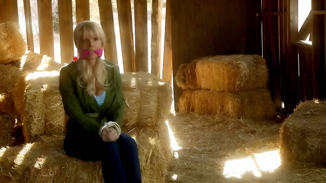 Agnes-Nicole Winter 10 - The Gold & The Beautiful 2009