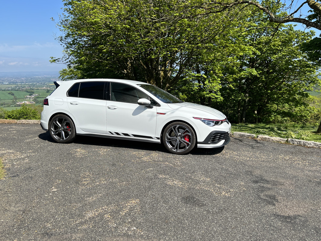 4084DABD-9A00-4722-B333-4BEB26B3CECD