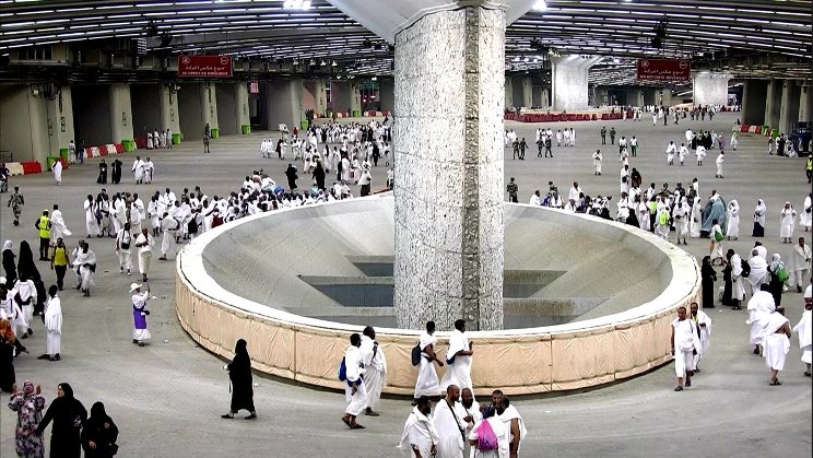 بين التكبير والدموع.. ملايين الحجاج يرمون الجمرات في مشهد يهزم الشيطان ويوقظ الروح
