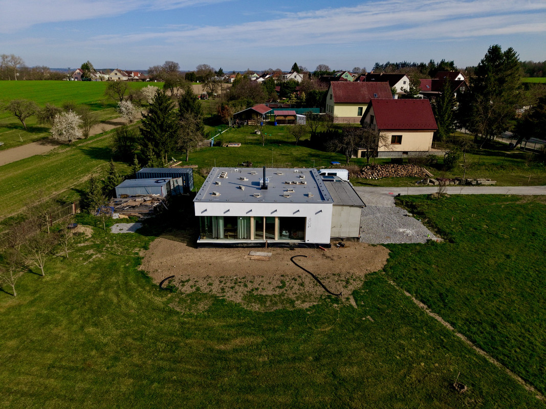 8AB1EEFD-C7B6-46AA-B6A5-A241D001F5B3_1_102_a