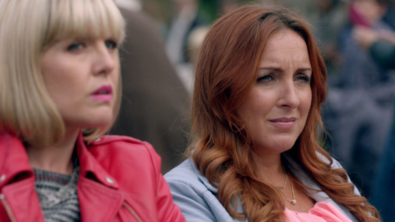 Agatha Raisin (2014) Season 1 S01 (1080p AMZN WEB-DL x265 HEVC 10bit EAC3 2.0 MONOLITH) [QxR]