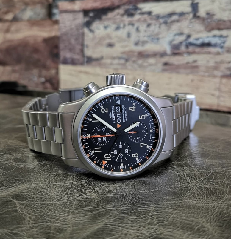 50D0903A-BC7D-4CC9-A0B3-A2869F3B6417