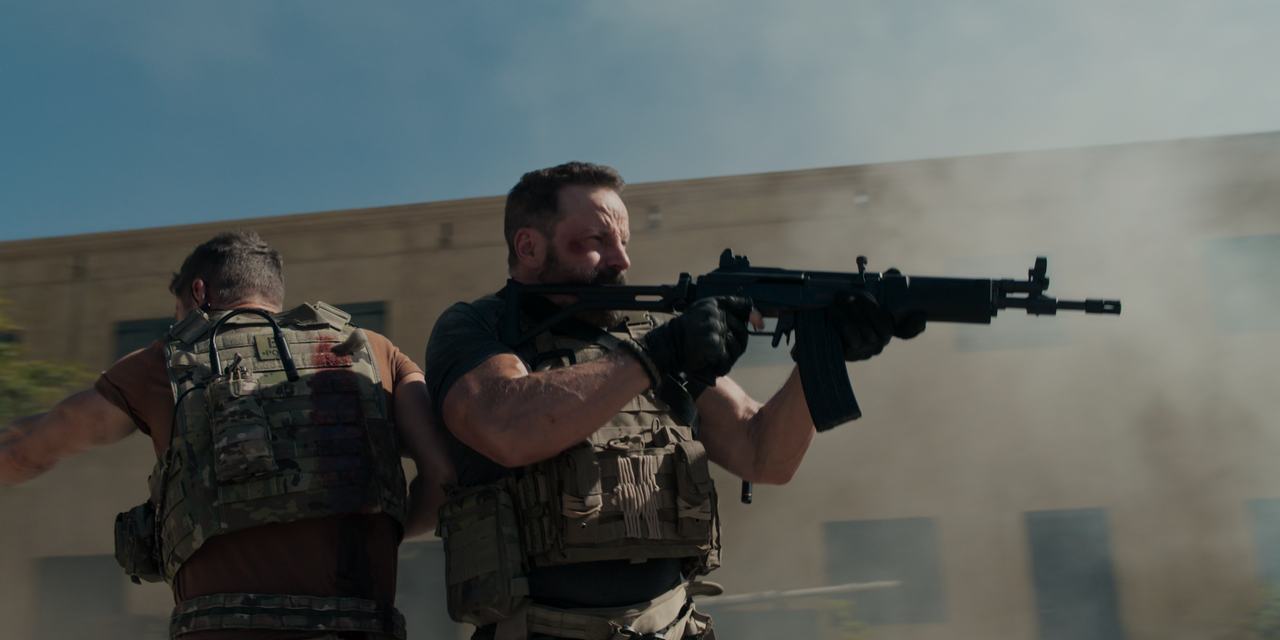 Sniper-The-Last-Stand-2025-WEB-DL-2160p-HDR-Ukr-Eng-Hurtom.mkv_snapshot_01.29.47_2025-02-19_12.04.27