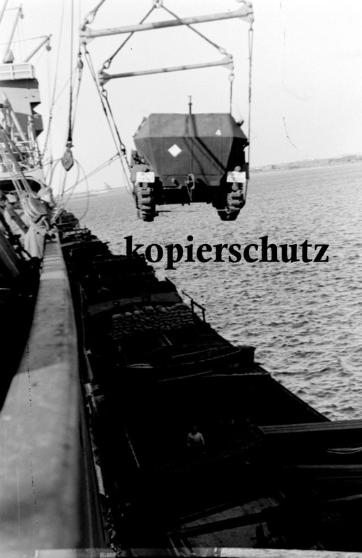 Flandern Schiff Tarn Verladung Schützen-Panzer S