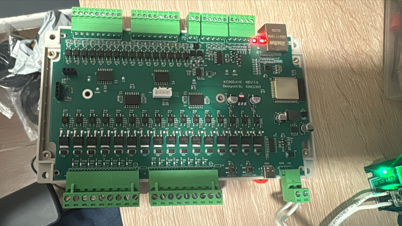 [Image: Whats-App-Image-2025-03-12-at-20-42-48.jpg]