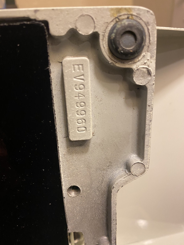 F9C733EE-224C-4A38-909C-CFAD9E4C1976