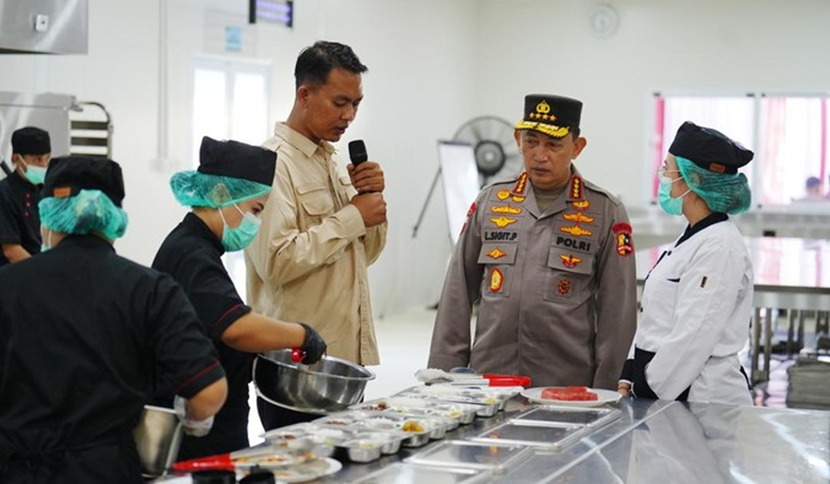 Kapolri Tinjau SPPG Polda Bali, Dukung Penuh Program MBG Nasional