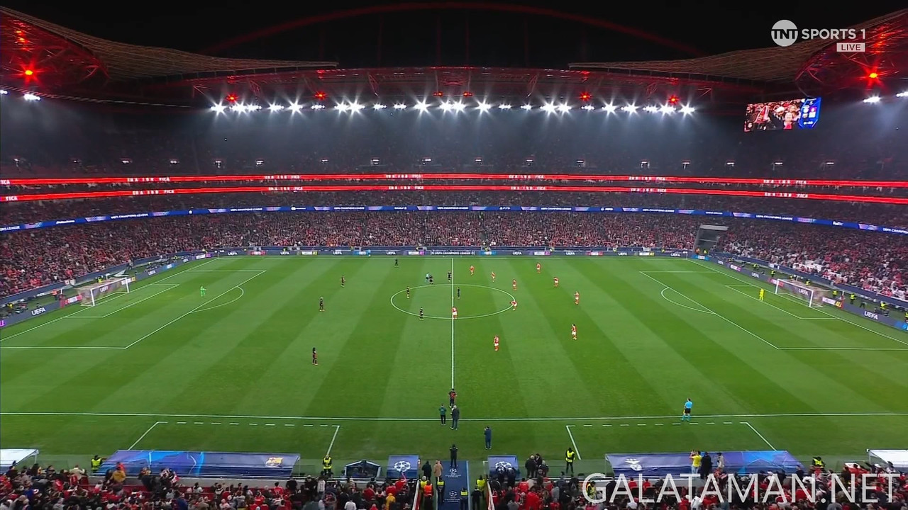 01-21_20-45-00_TNT Sports 1 FHD (B)_Benfica vs Barcelona.ts_snapshot_16.55.226