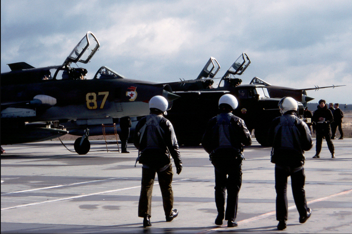 20 GvAPIB Su-17UM3 87 yellow_17532361920 (5)