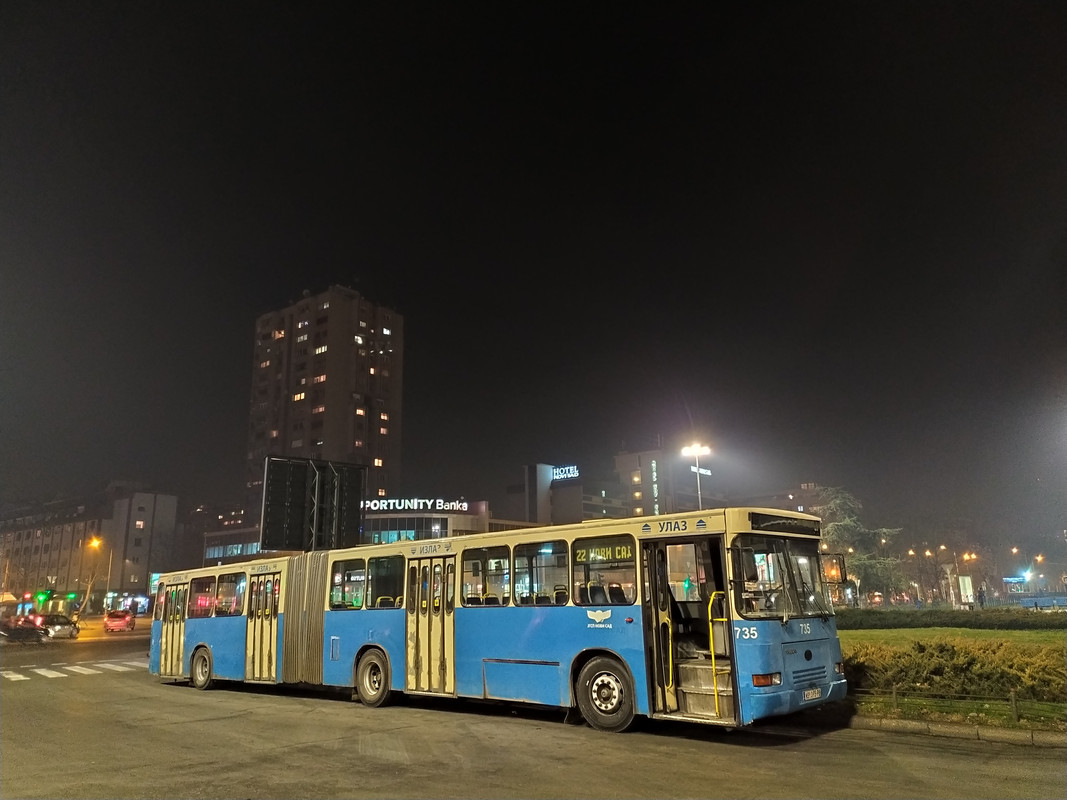 Neobus #735