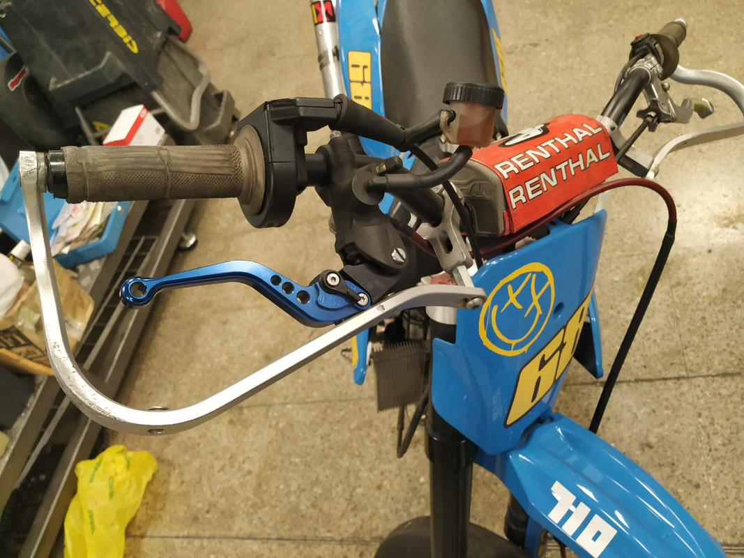 A4BE1C02-D975-4E66-BF31-A95D8B18C468