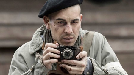 ENTREVISTA A MARIO CASAS (EL FOTÓGRAFO DE MAUTHAUSEN): “EL PERSONAJE DE FRANCESC BOIX ME ATRAPÓ DESDE EL PRIMER MOMENTO”