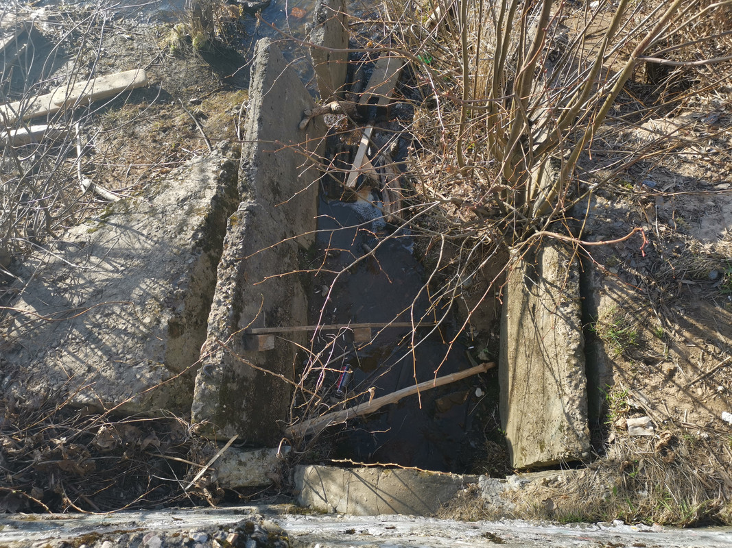 IMG_20230420_173702 строительный мусор на берегу Волги