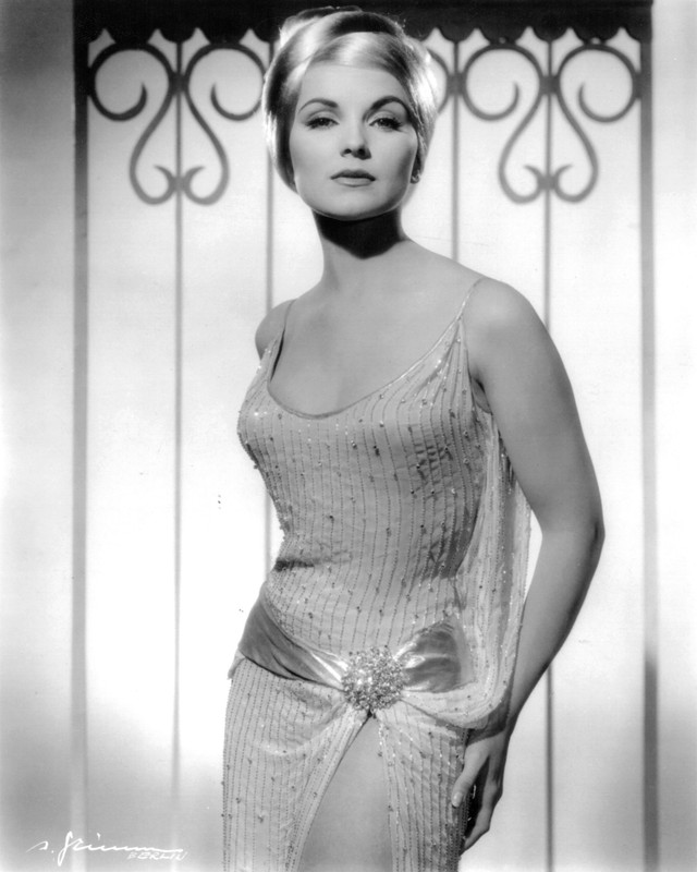 debra_paget_356