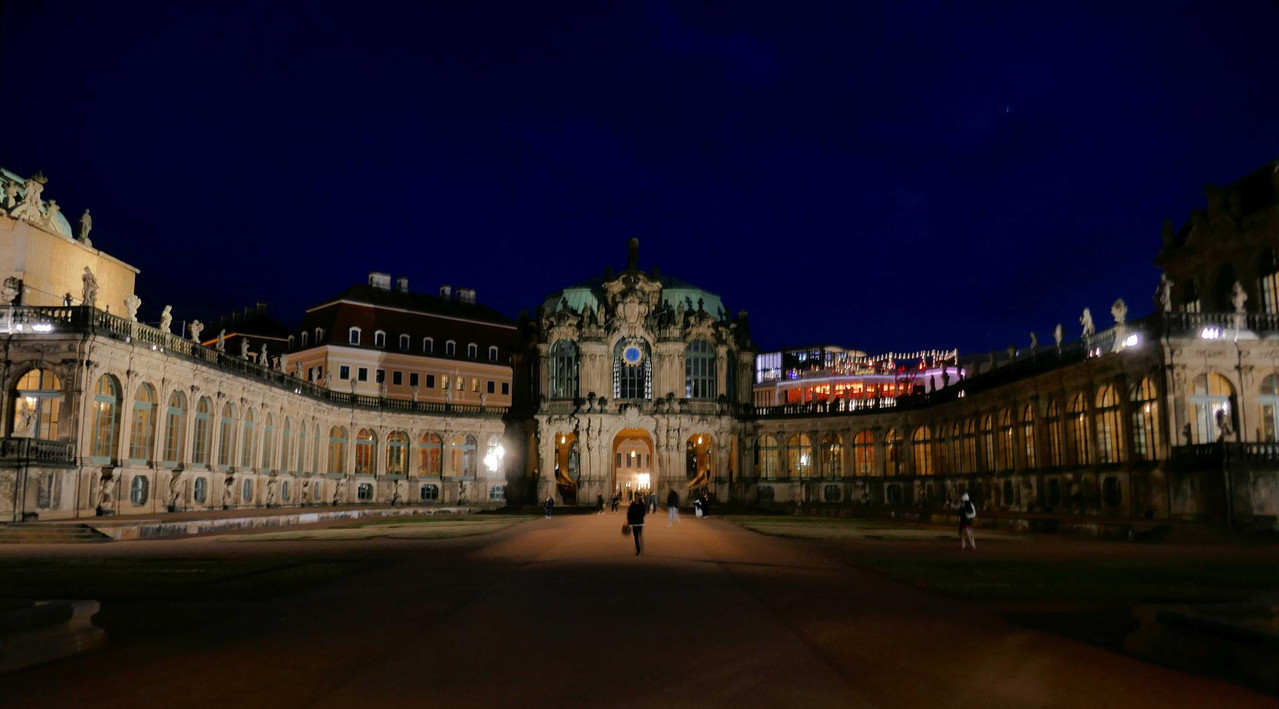 Bild: https://i.postimg.cc/ZRGbhLfv/P1340880.jpg