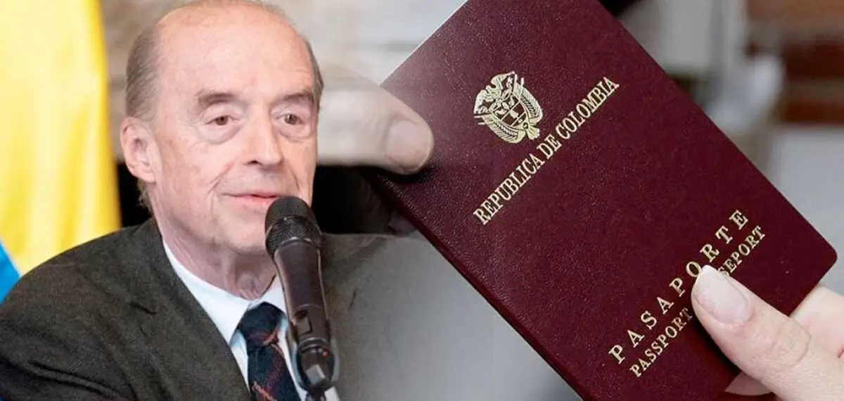 Abren investigación contra el canciller Álvaro Leyva por la licitación para los pasaportes
