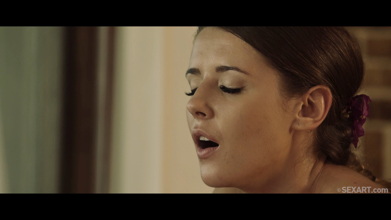 MichelleH - Sunset_$3x4rt - 121616 HD.mp4_snapshot_06.34.000