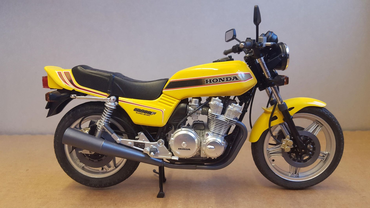 Tamiya 1/12 Honda CB900F - Ready For Inspection - Vehicles 