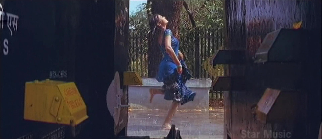 vlcsnap-2021-12-20-00h38m21s887