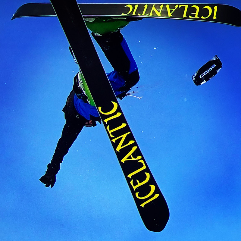 E79B8C67-2817-4786-98A5-1F6DEEFE734A