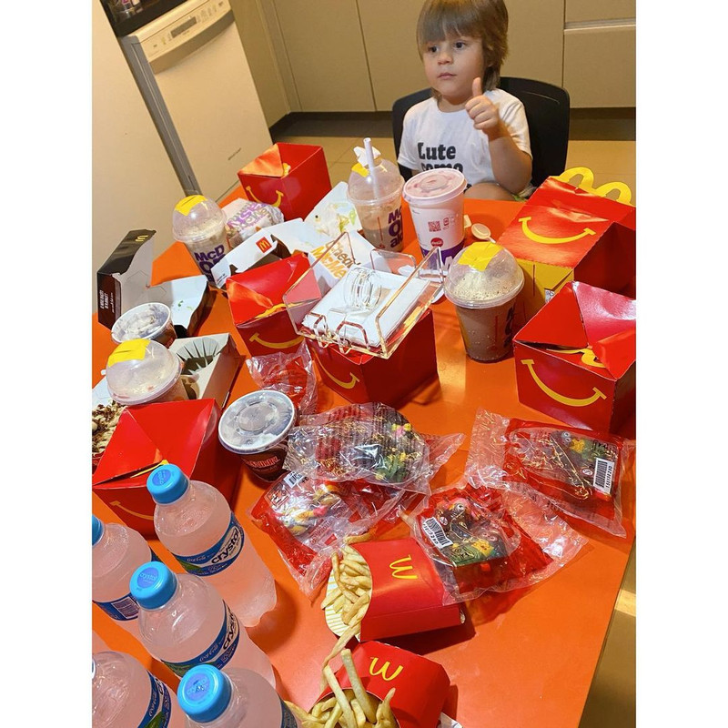 Tom, bocah 4 tahun yang pesan menu McDonald's porsi besar