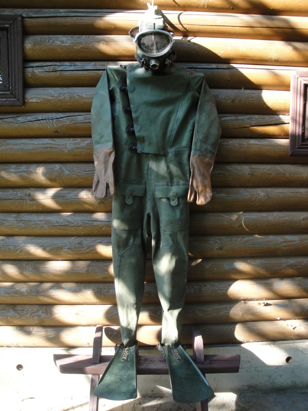 2.Гидрокостюм УГК-3 (2)