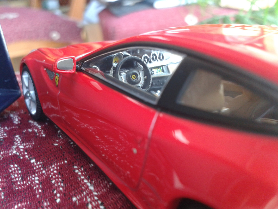 2011 Ferrari FF (Hot Wheels Elite) (14)