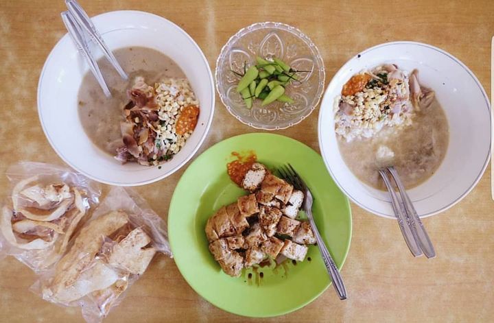 Soto Podjok, tempat makan siang enak di Kediri yang legendaris.